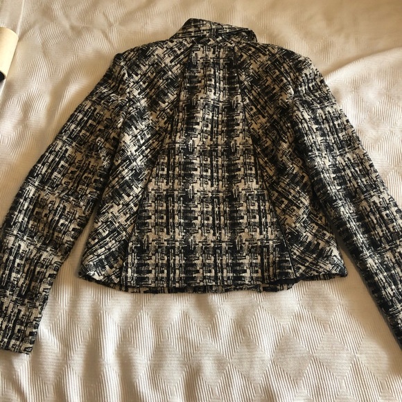 Cabi Corporate Blazer Tweed Black White Style# 630 - Picture 7 of 10
